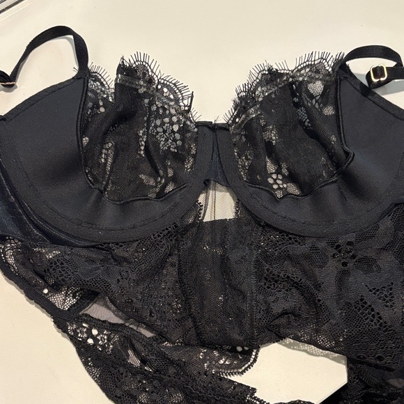 Victoria's Secret Black Lace Chemise - Picture 6 of 7